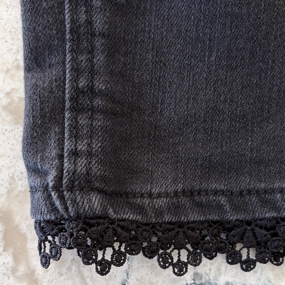 OshKosh Size 7 Black Denim Overall Shorts - Picture 9 of 9